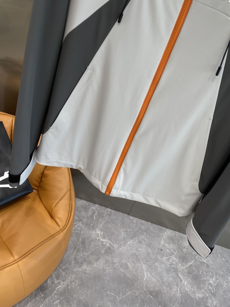 l0vis Vvtt0n outwear